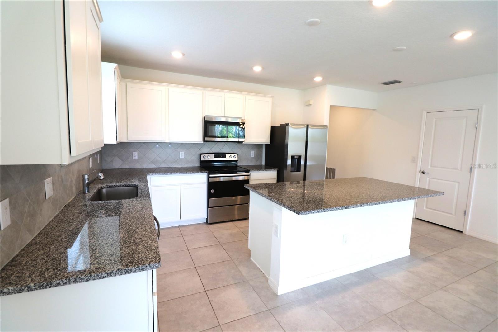 4006 Capri Coast, Plant City, FL 33565