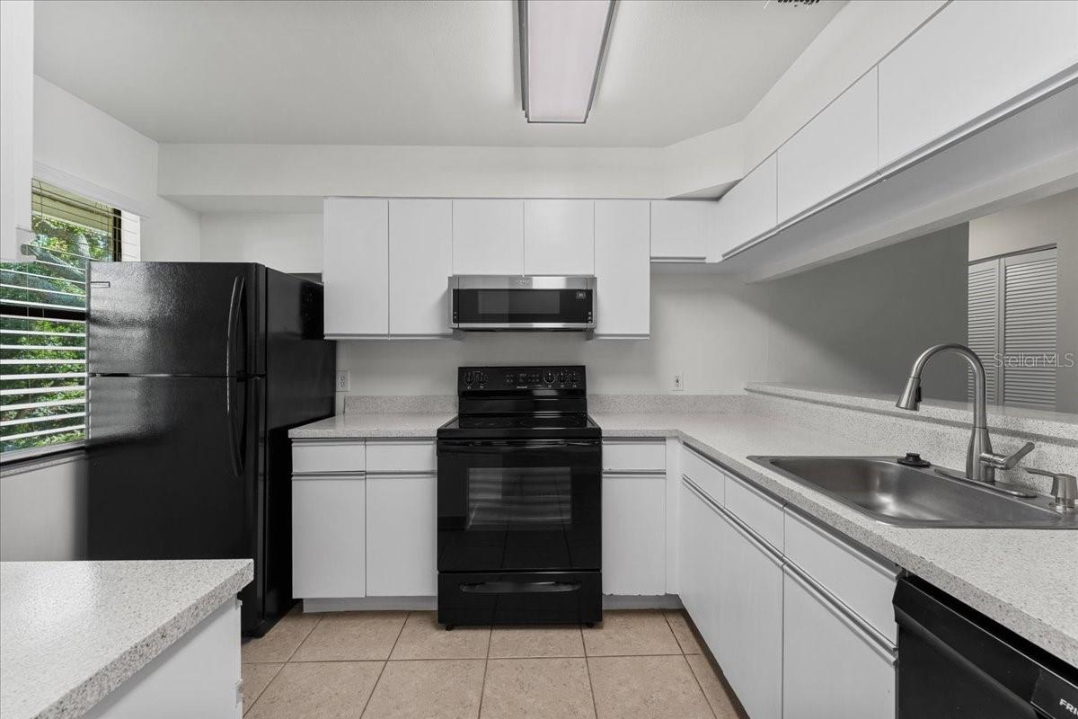 3001 58th Unit 1106, St Petersburg, FL 33712