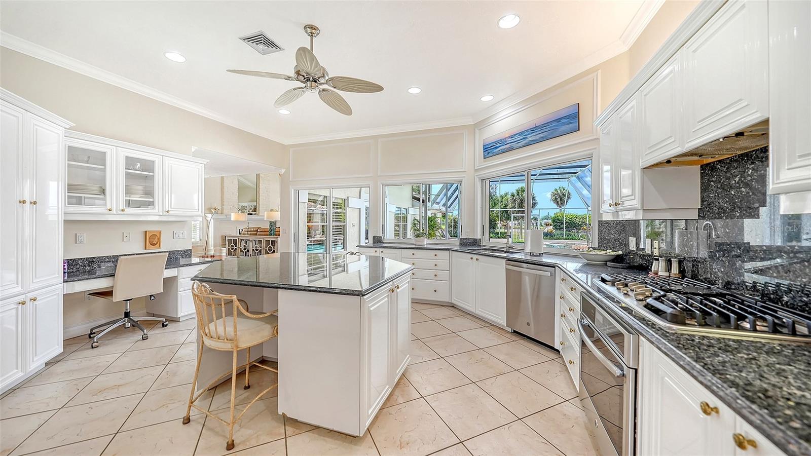 3988 Losillias, Sarasota, FL 34238