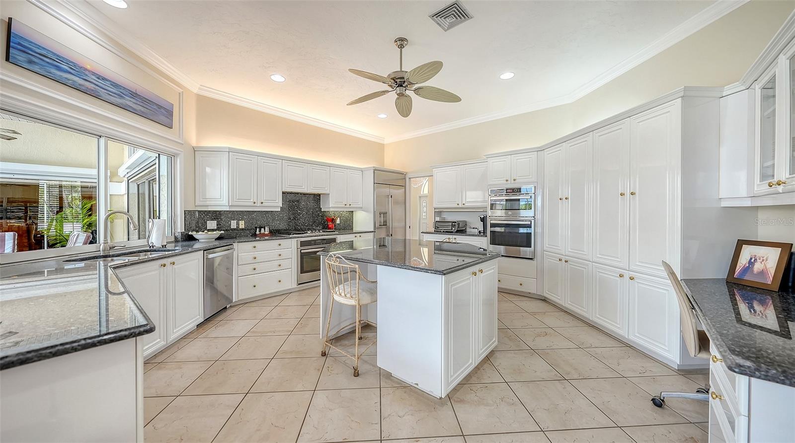 3988 Losillias, Sarasota, FL 34238