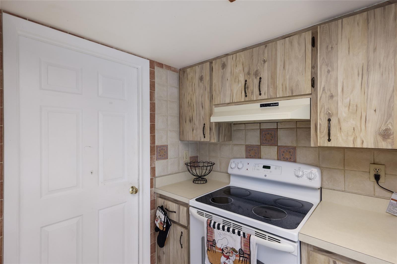 5202 Foxcroft, Sarasota, FL 34232