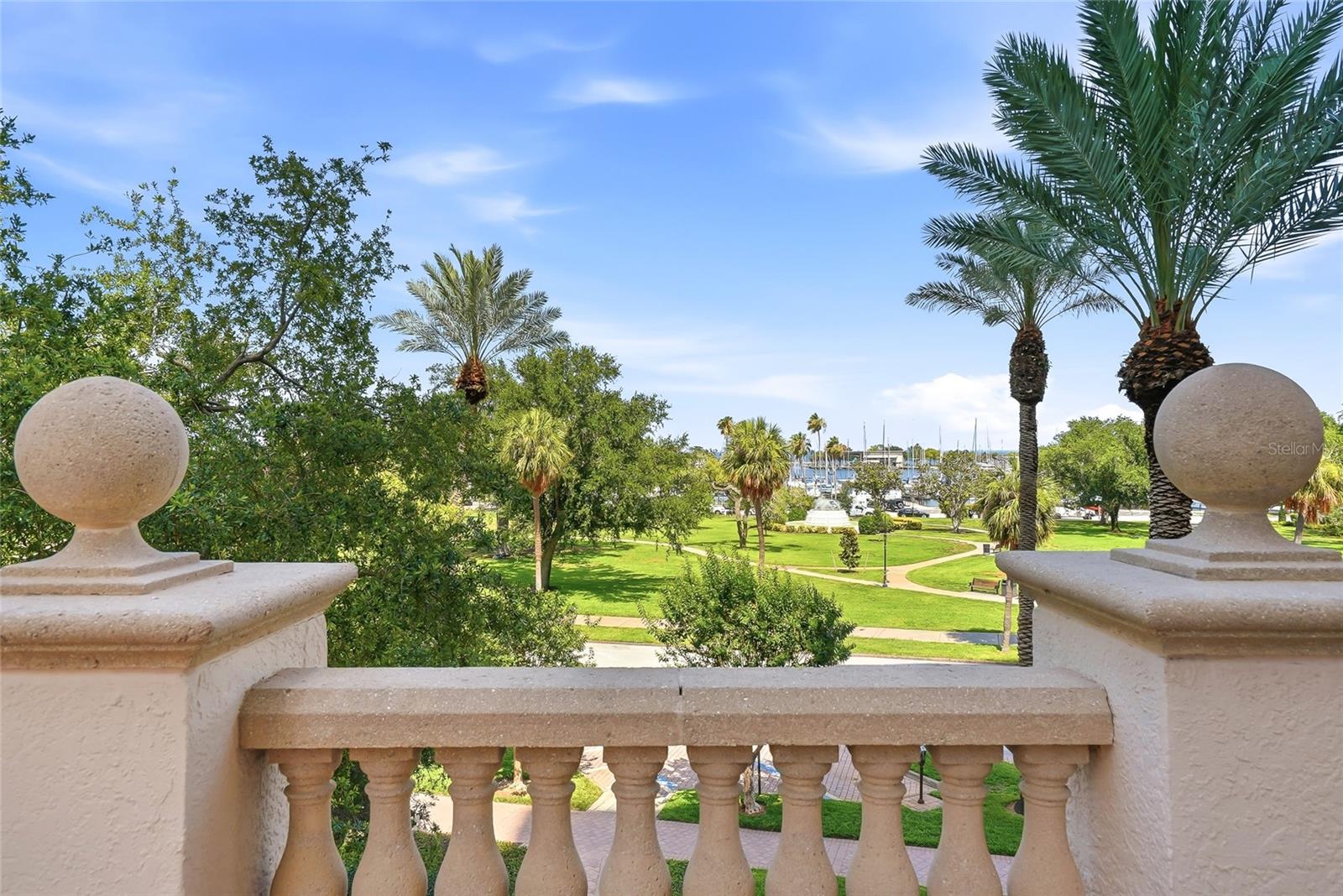 100 Beach Unit 301, St Petersburg, FL 33701