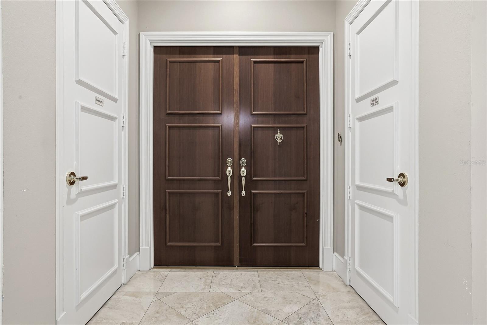 100 Beach Unit 301, St Petersburg, FL 33701
