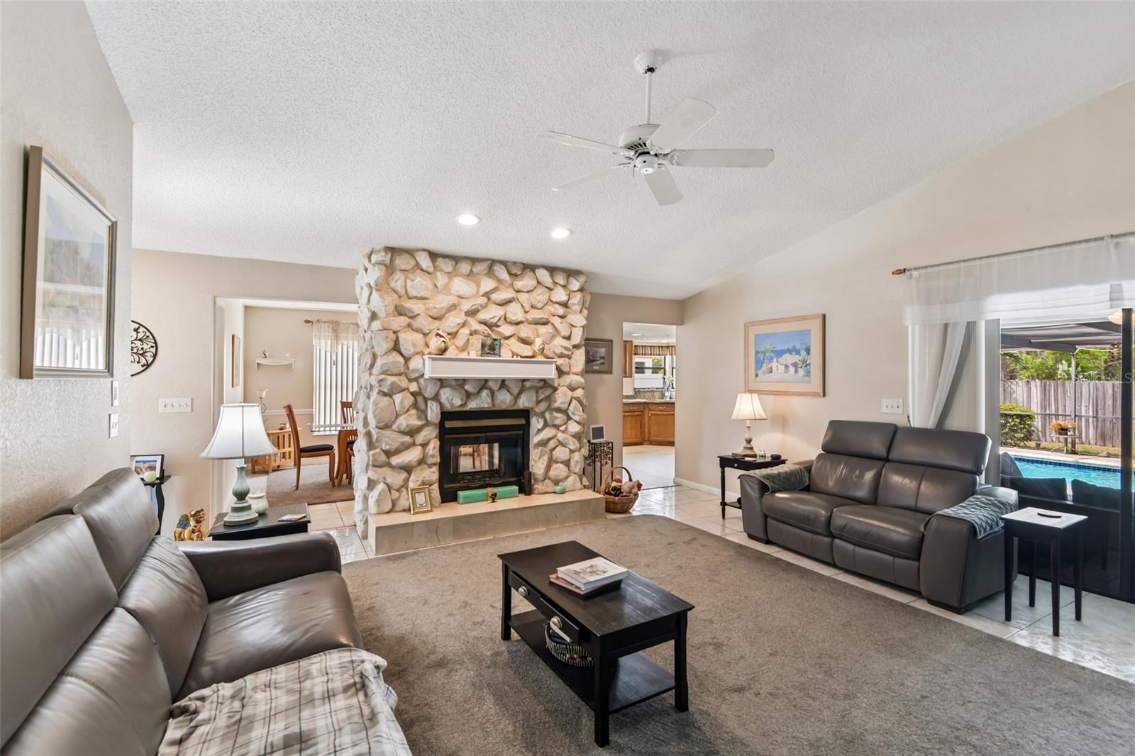 12596 93rd, Largo, FL 33773
