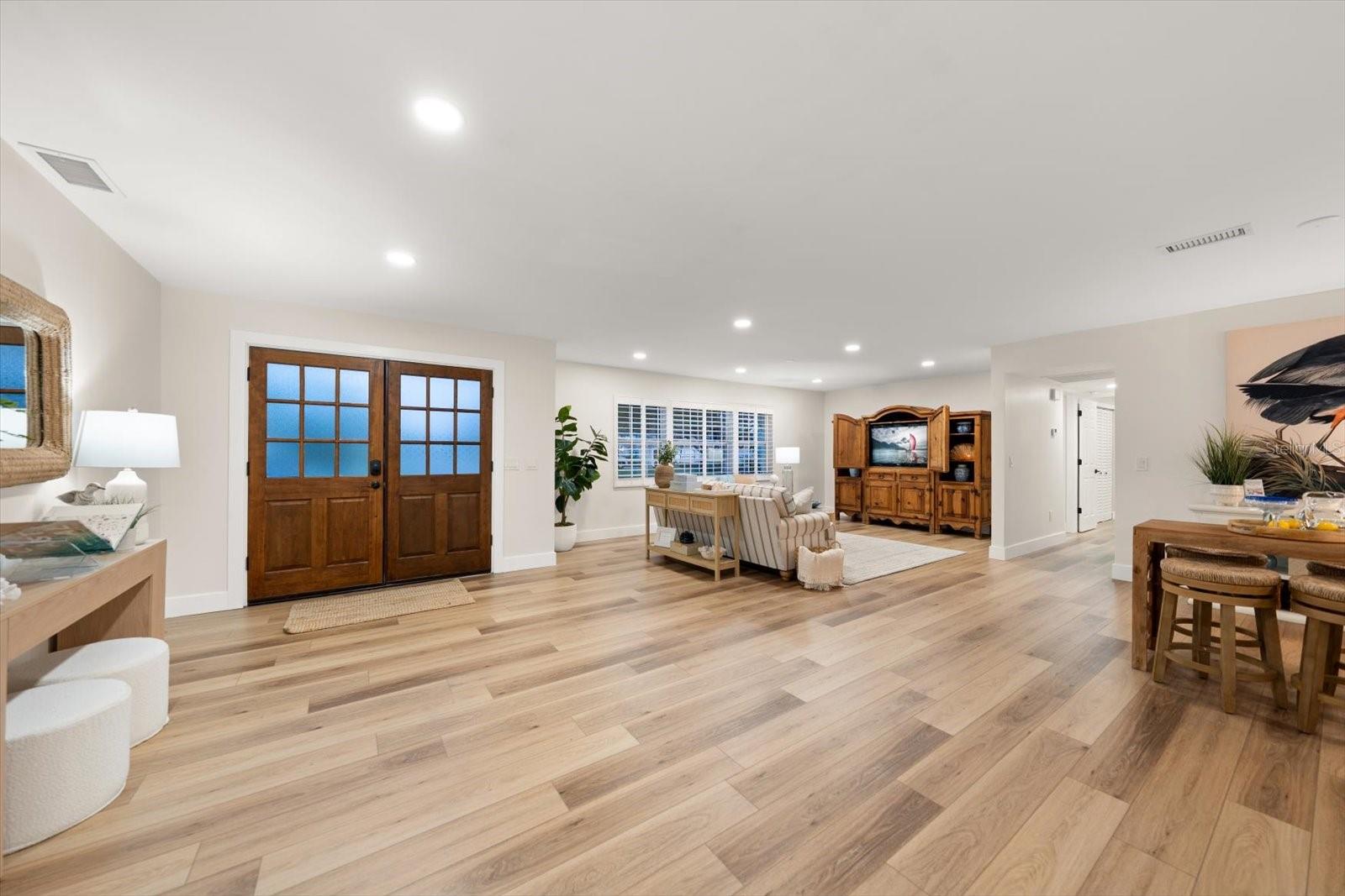 1736 Golf View, Belleair, FL 33756