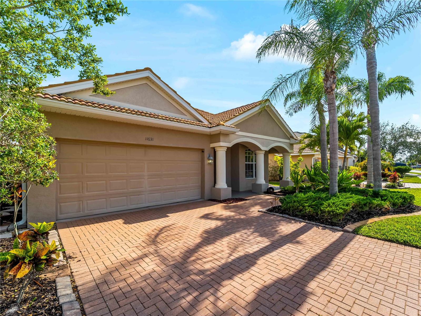 11631 Dancing River Dr, Venice, FL 34292
