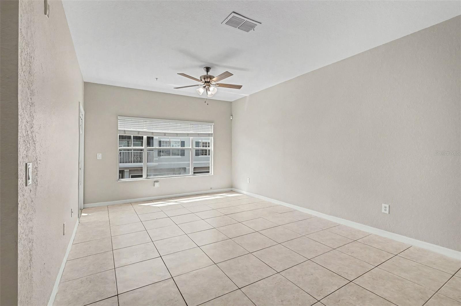 2460 Grand Central Unit 9, Orlando, FL 32839