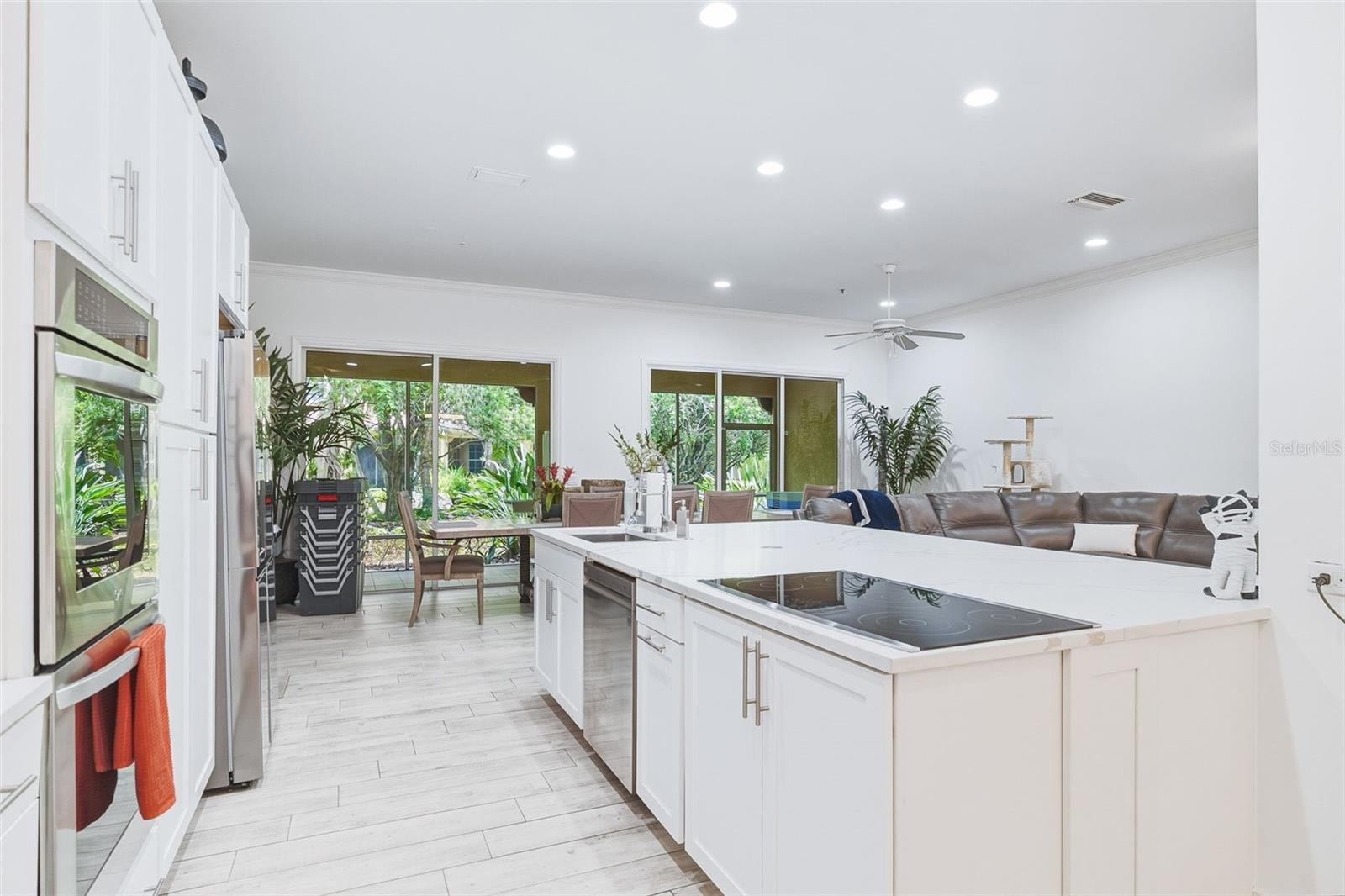 3663 Square West Unit 12, Sarasota, FL 34238