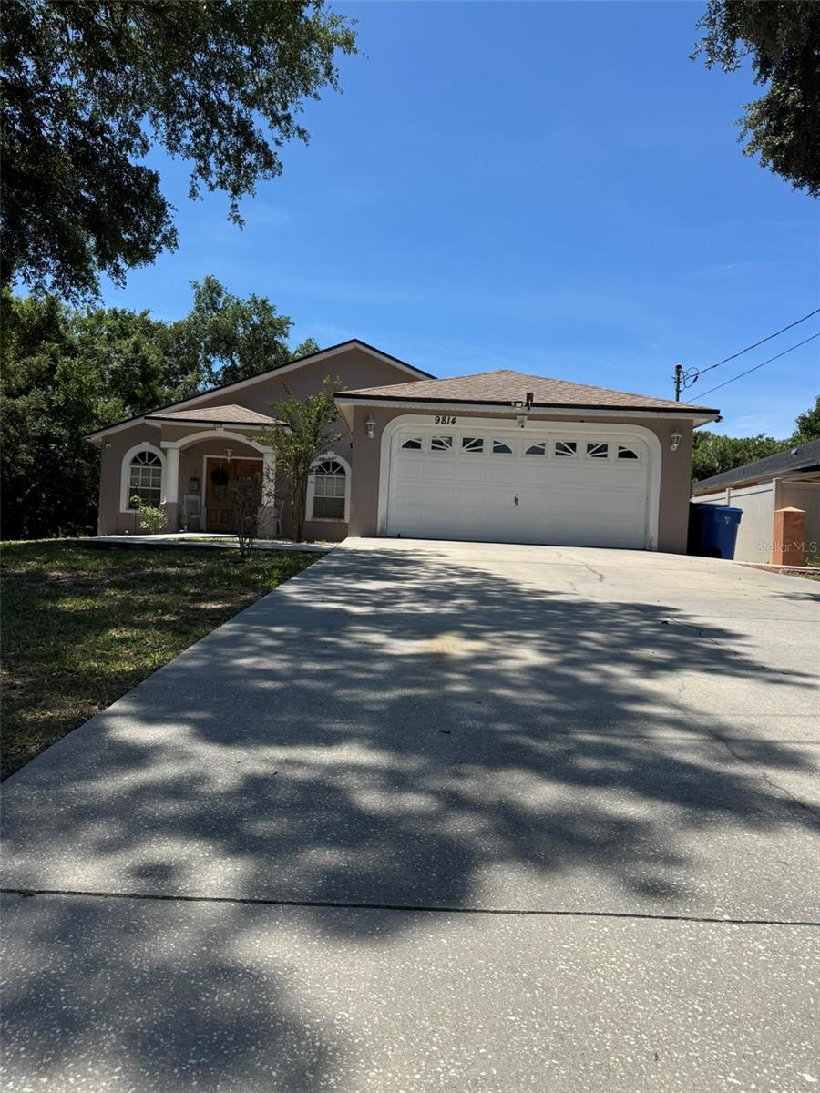 9814 Oslin, Tampa, FL 33615