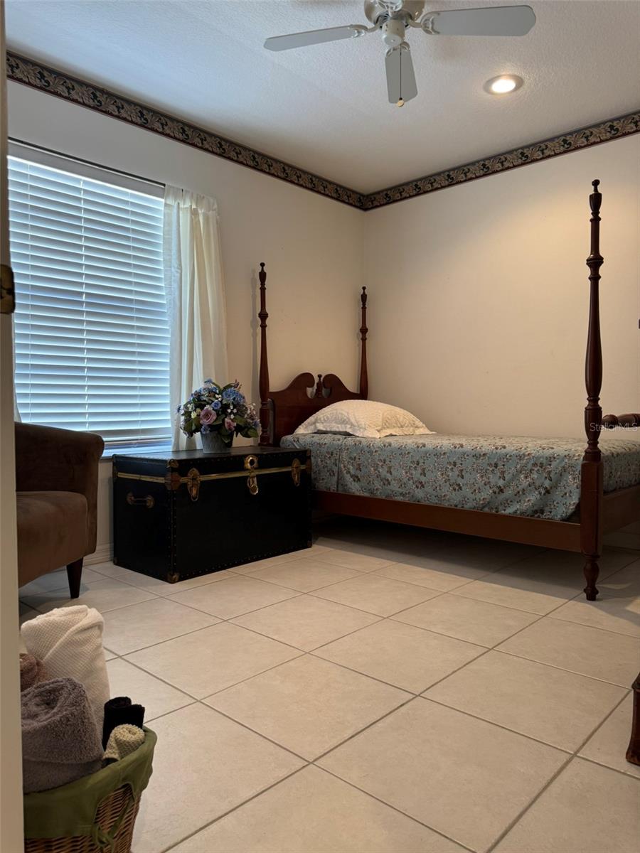 9814 Oslin, Tampa, FL 33615