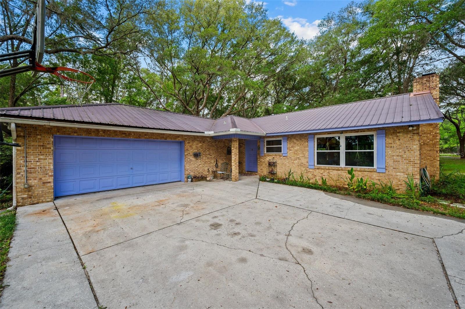 16422 10th, Gainesville, FL 32609