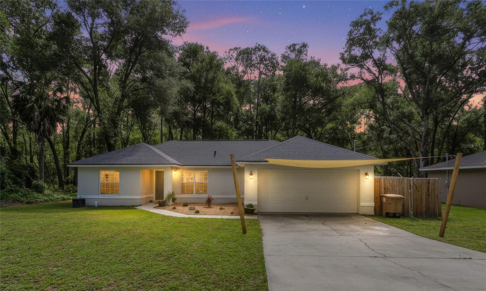 9 Sequoia Loop, Ocklawaha, FL 32179
