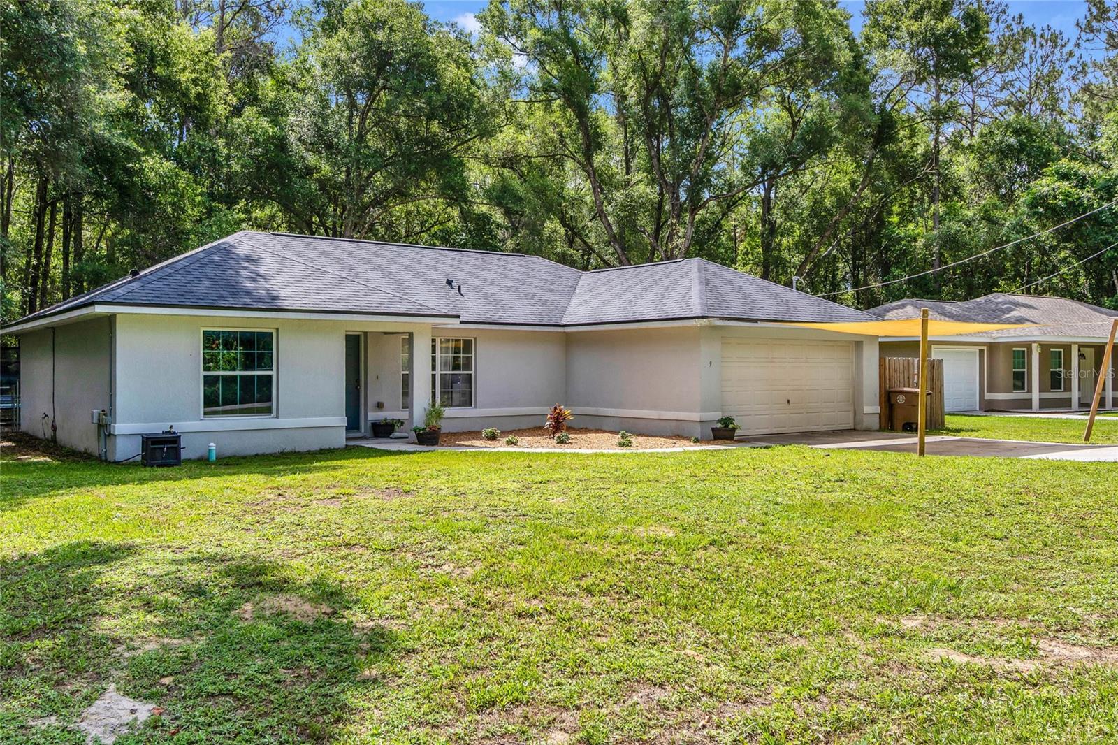 9 Sequoia Loop, Ocklawaha, FL 32179