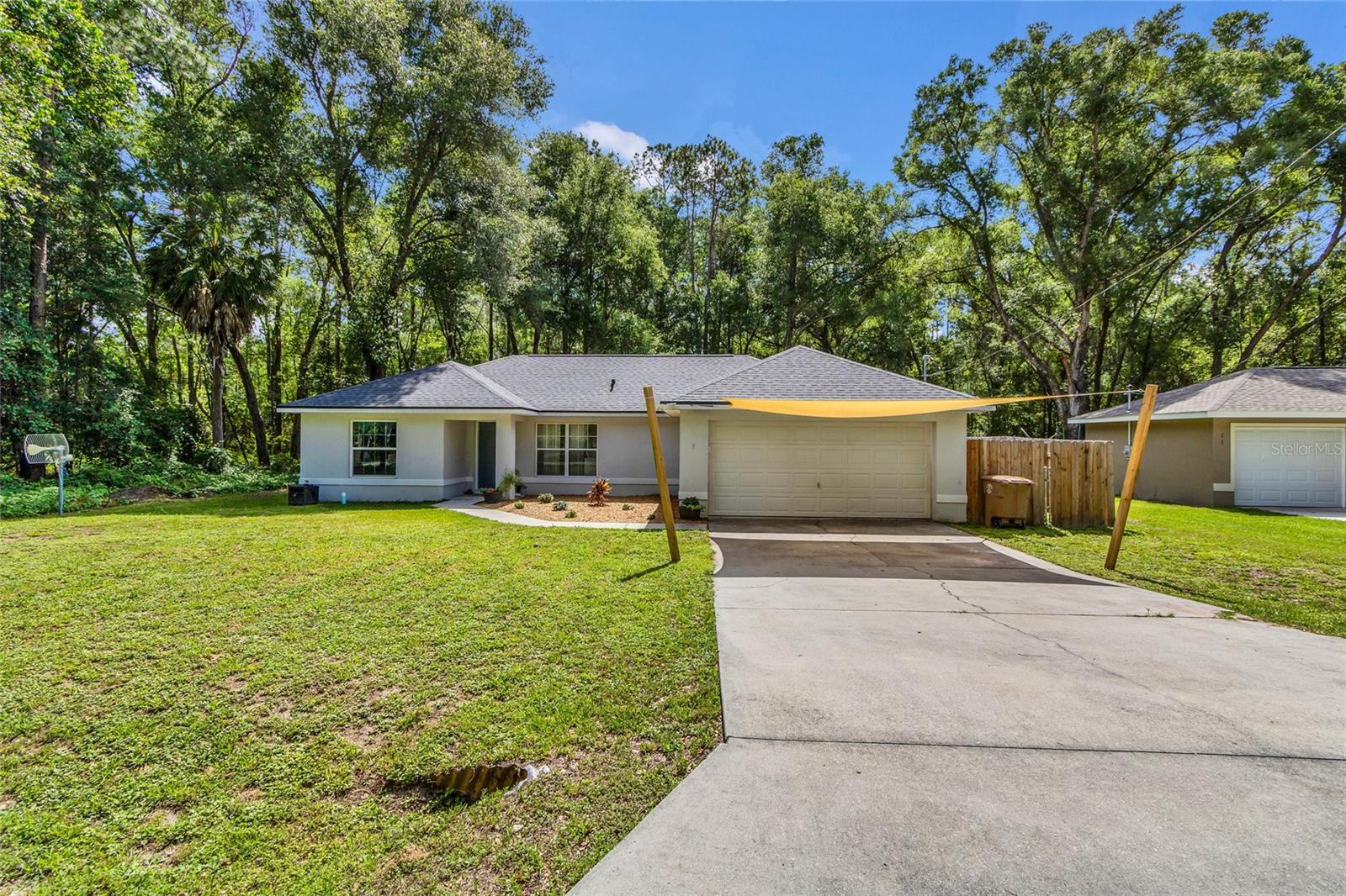 9 Sequoia Loop, Ocklawaha, FL 32179