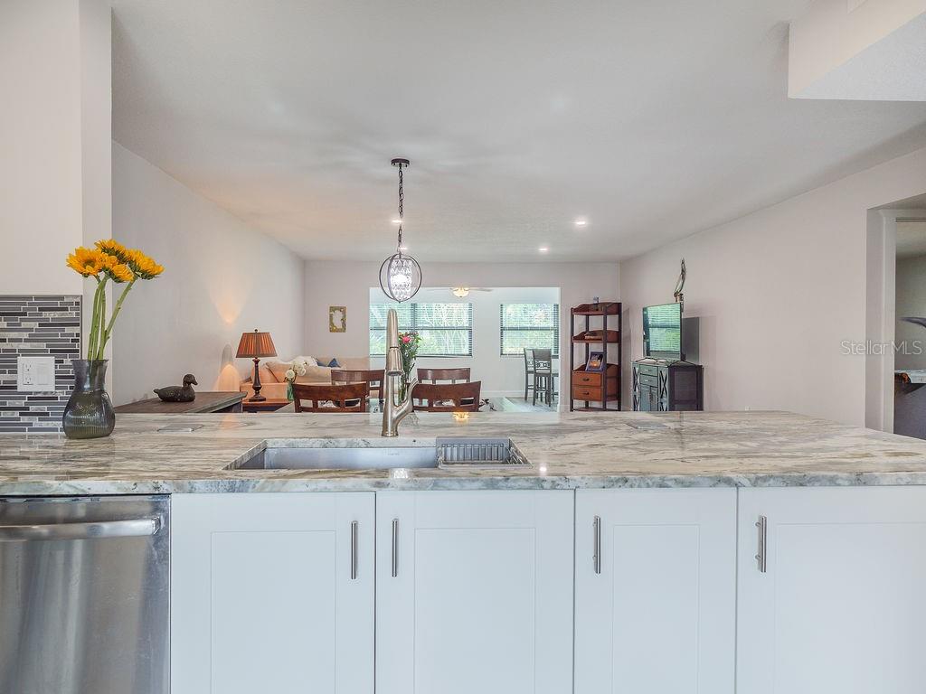 193 Pineneedle, Bradenton, FL 34210