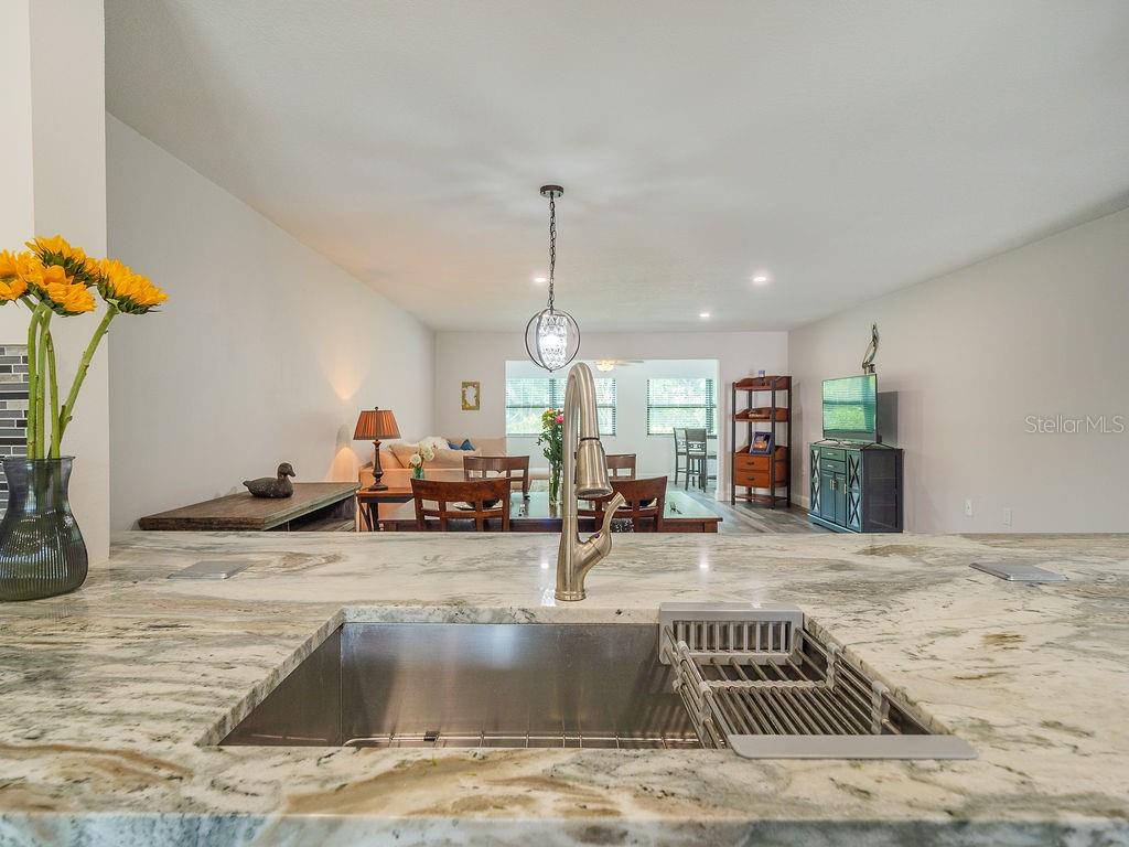 193 Pineneedle, Bradenton, FL 34210