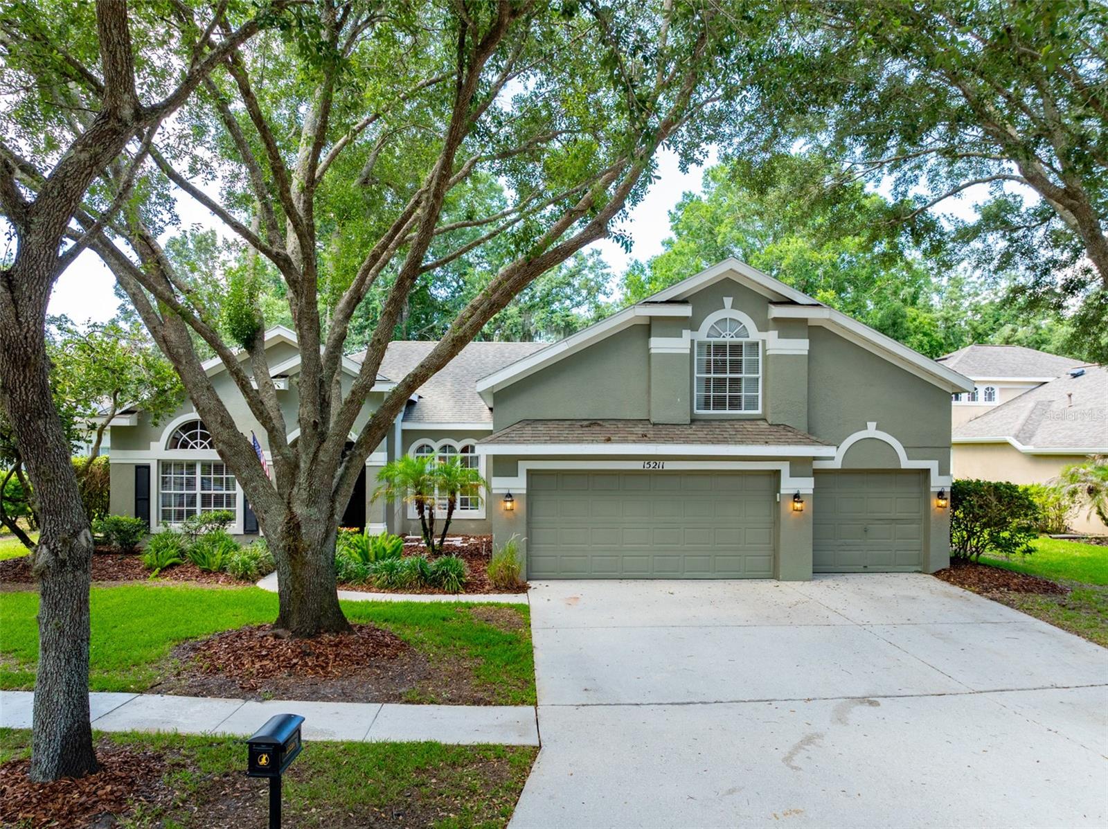 15211 Merlinglen, Lithia, FL 33547