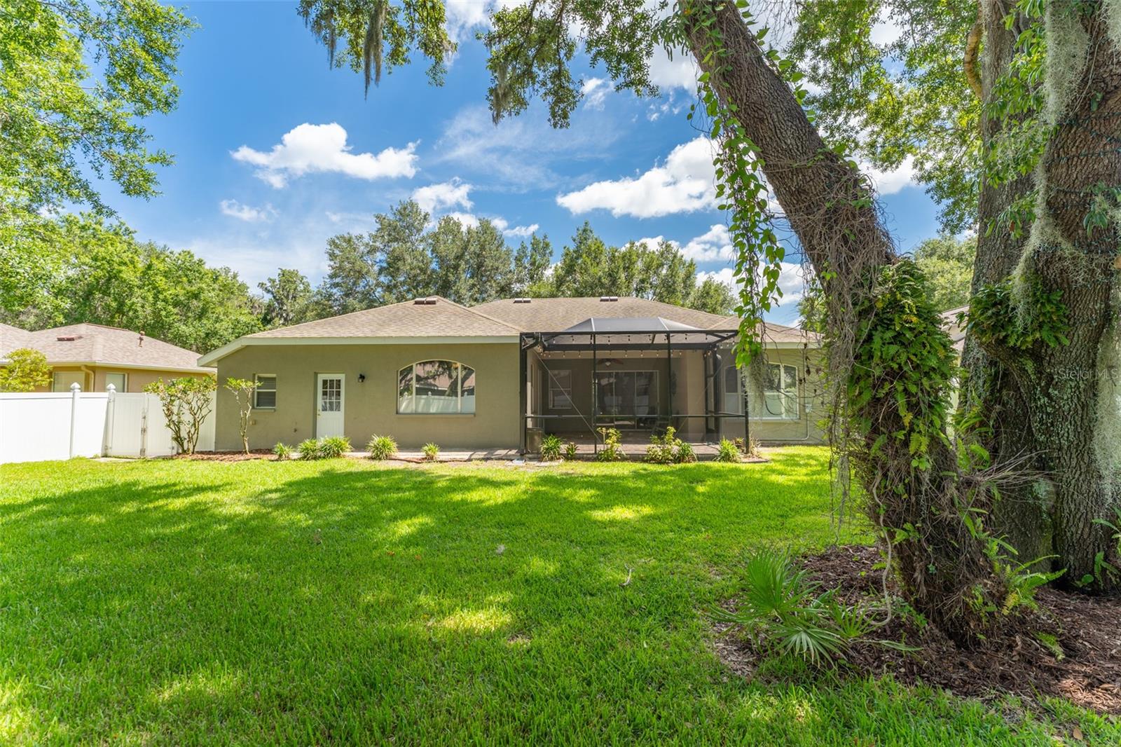 15211 Merlinglen, Lithia, FL 33547