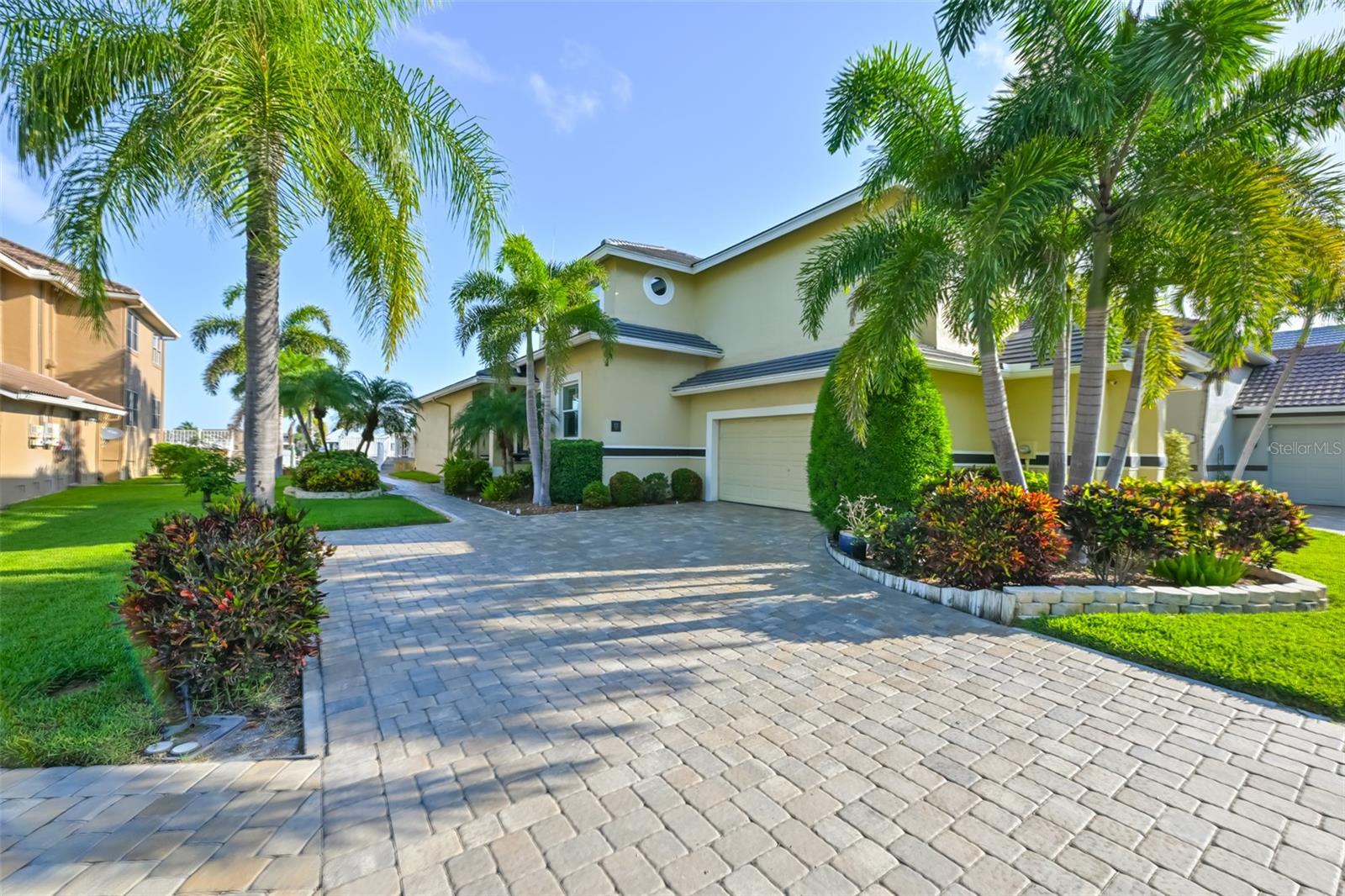 831 Symphony Isles, Apollo Beach, FL 33572