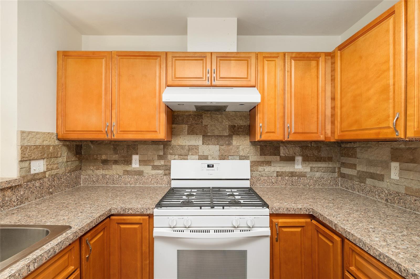 2776 21st, Gainesville, FL 32641