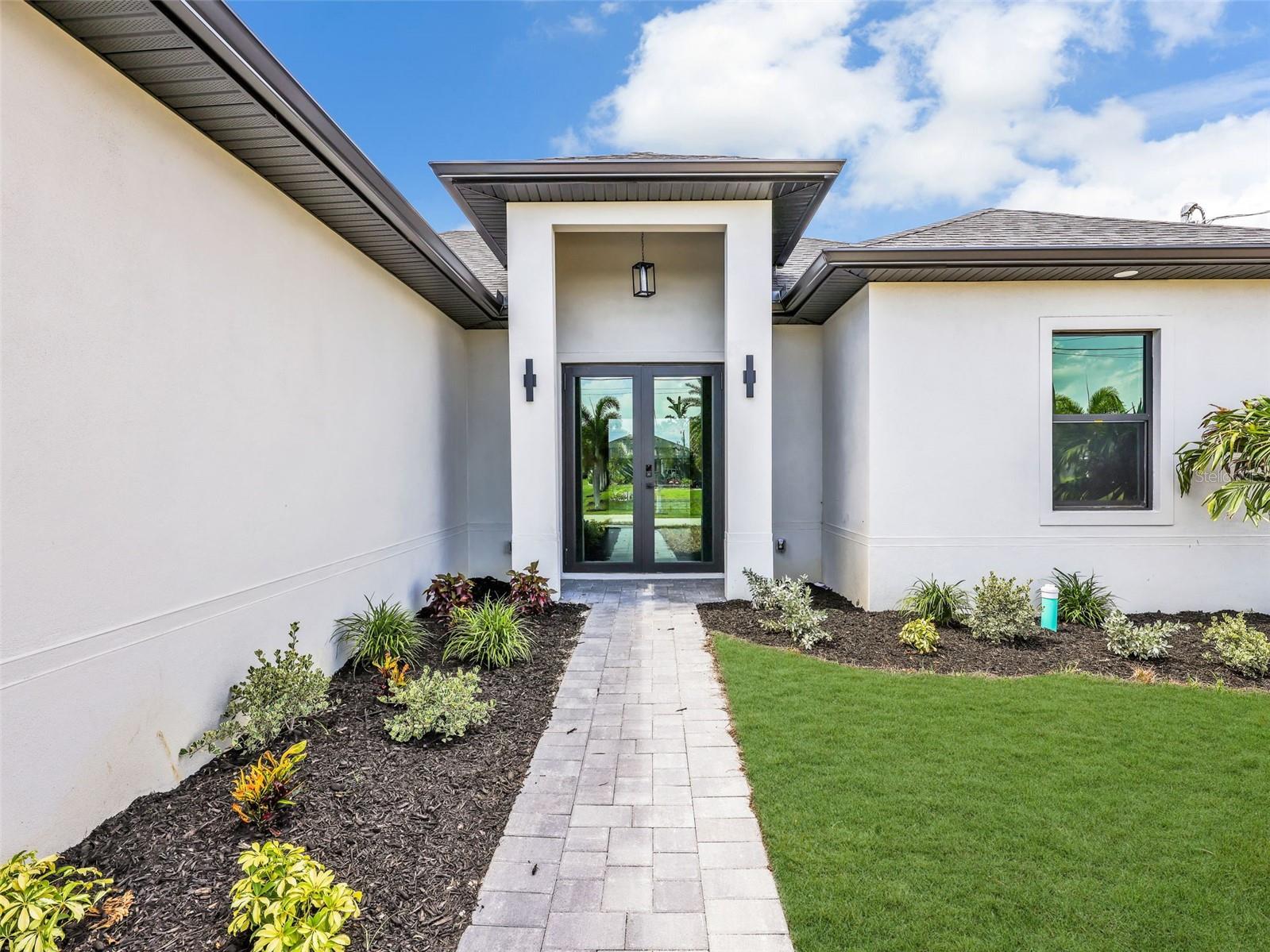 1505 17th, Cape Coral, FL 33993