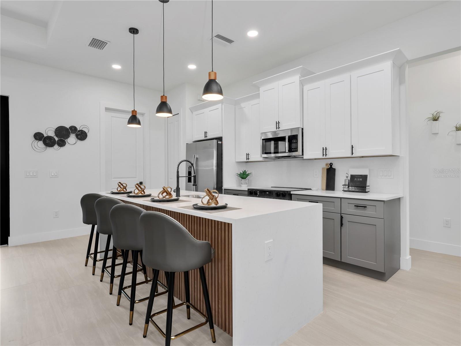 1505 17th, Cape Coral, FL 33993