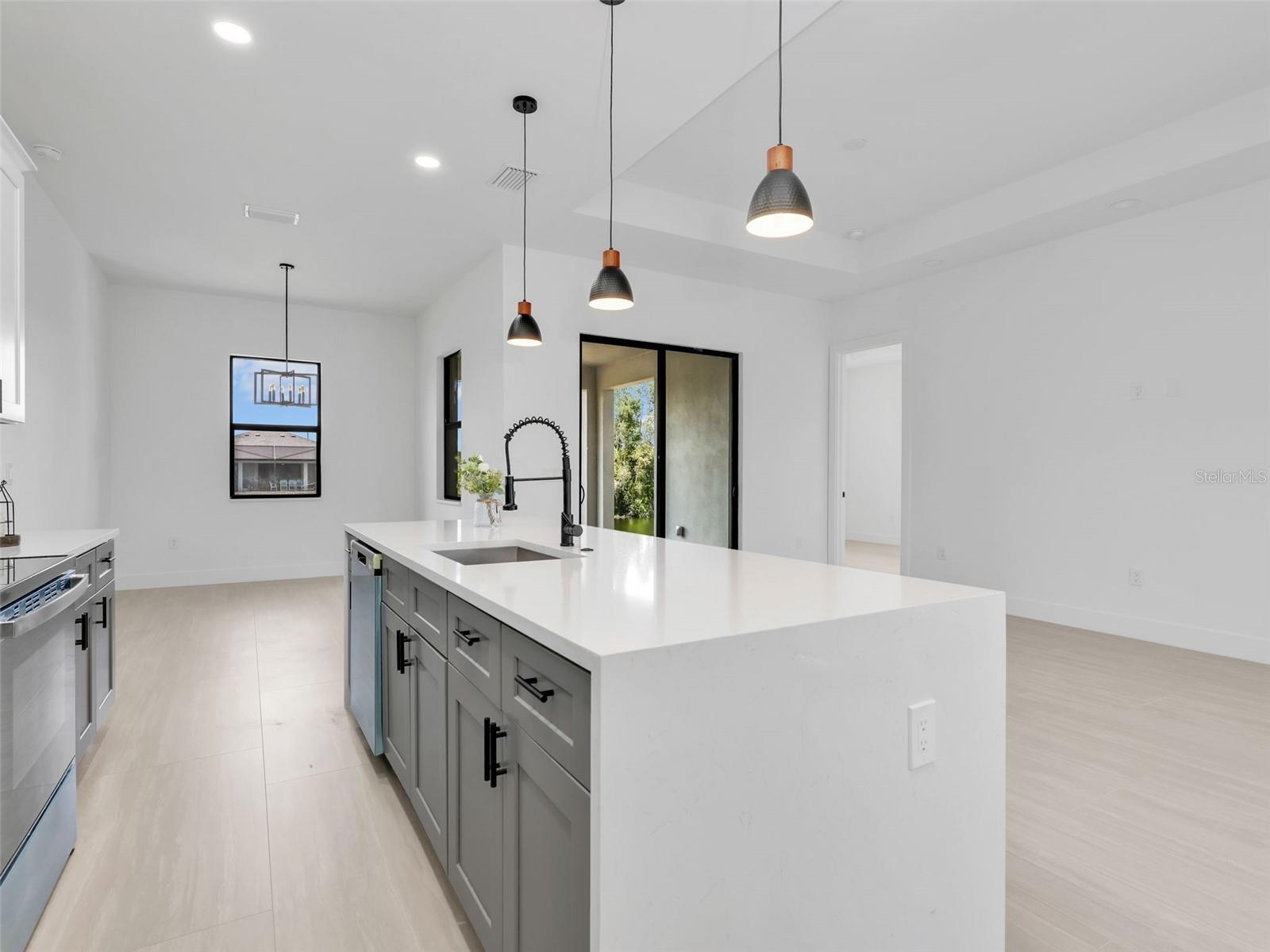 1505 17th, Cape Coral, FL 33993