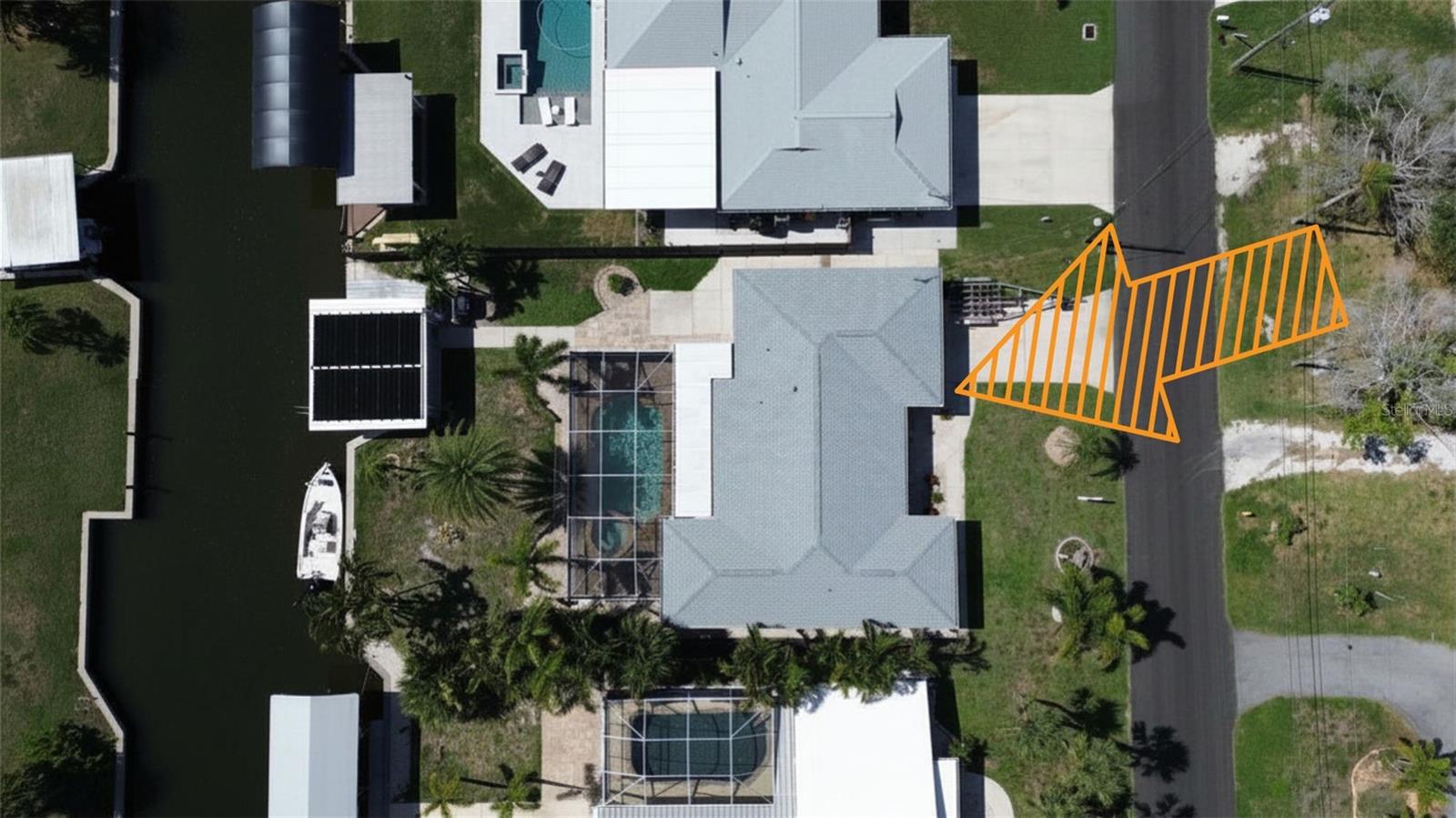 1433 Lemon Bay, Englewood, FL 34223