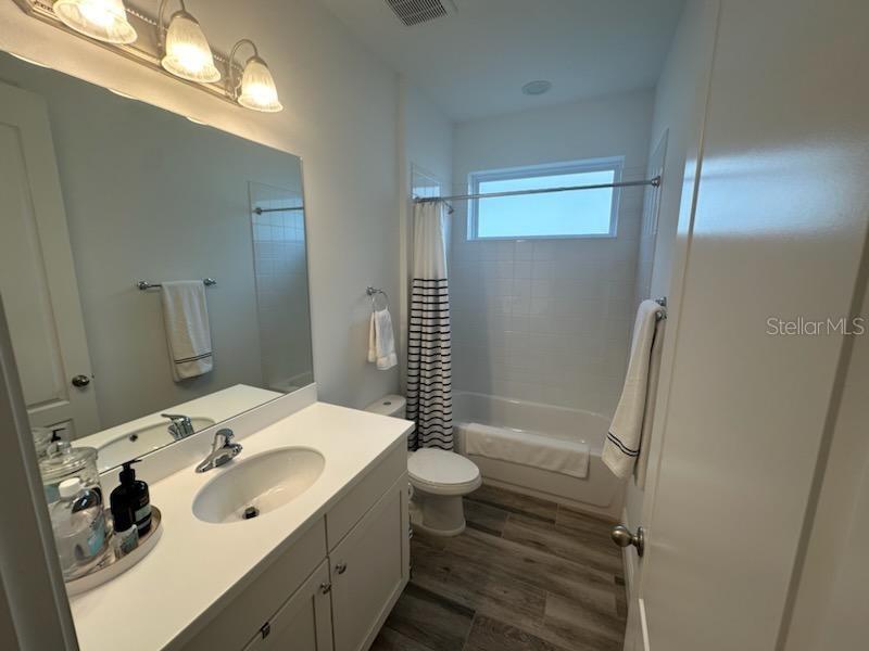 5262 Asher, Sarasota, FL 34232