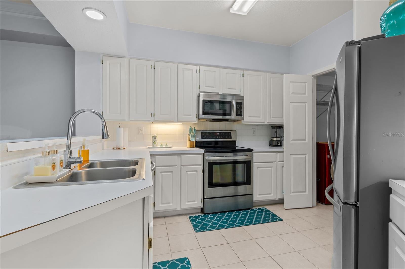 3302 Bay Club Unit 3202, Tampa, FL 33607
