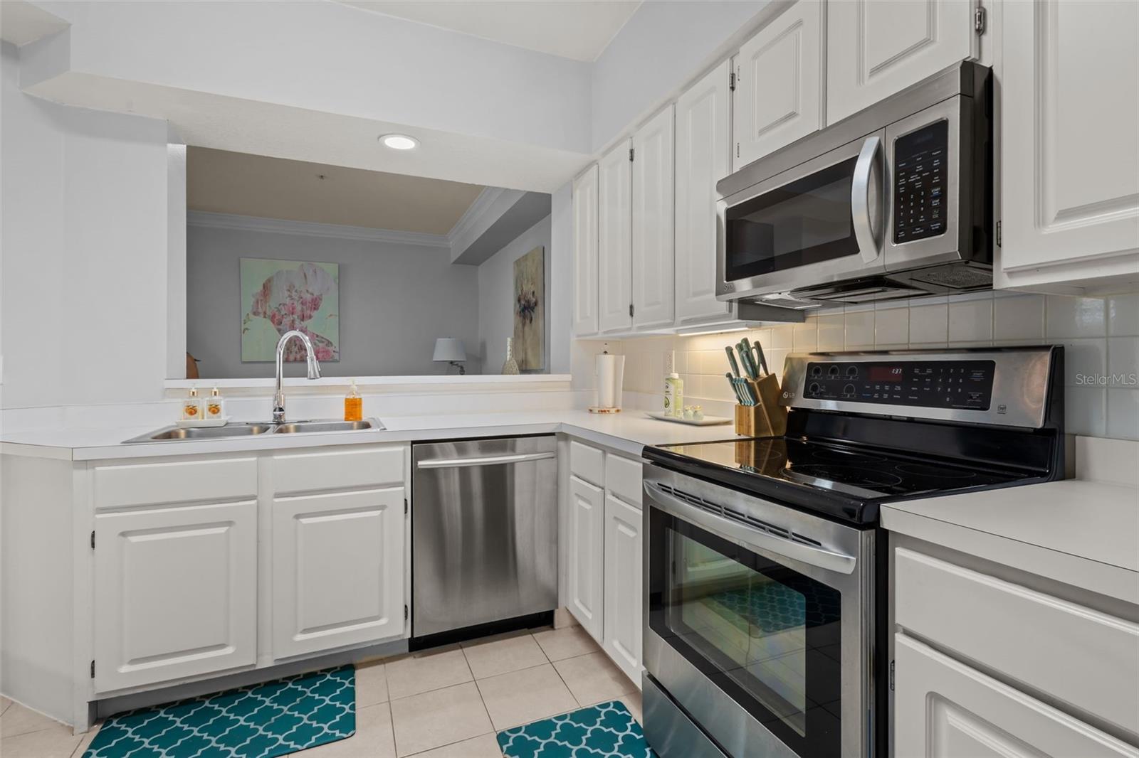 3302 Bay Club Unit 3202, Tampa, FL 33607