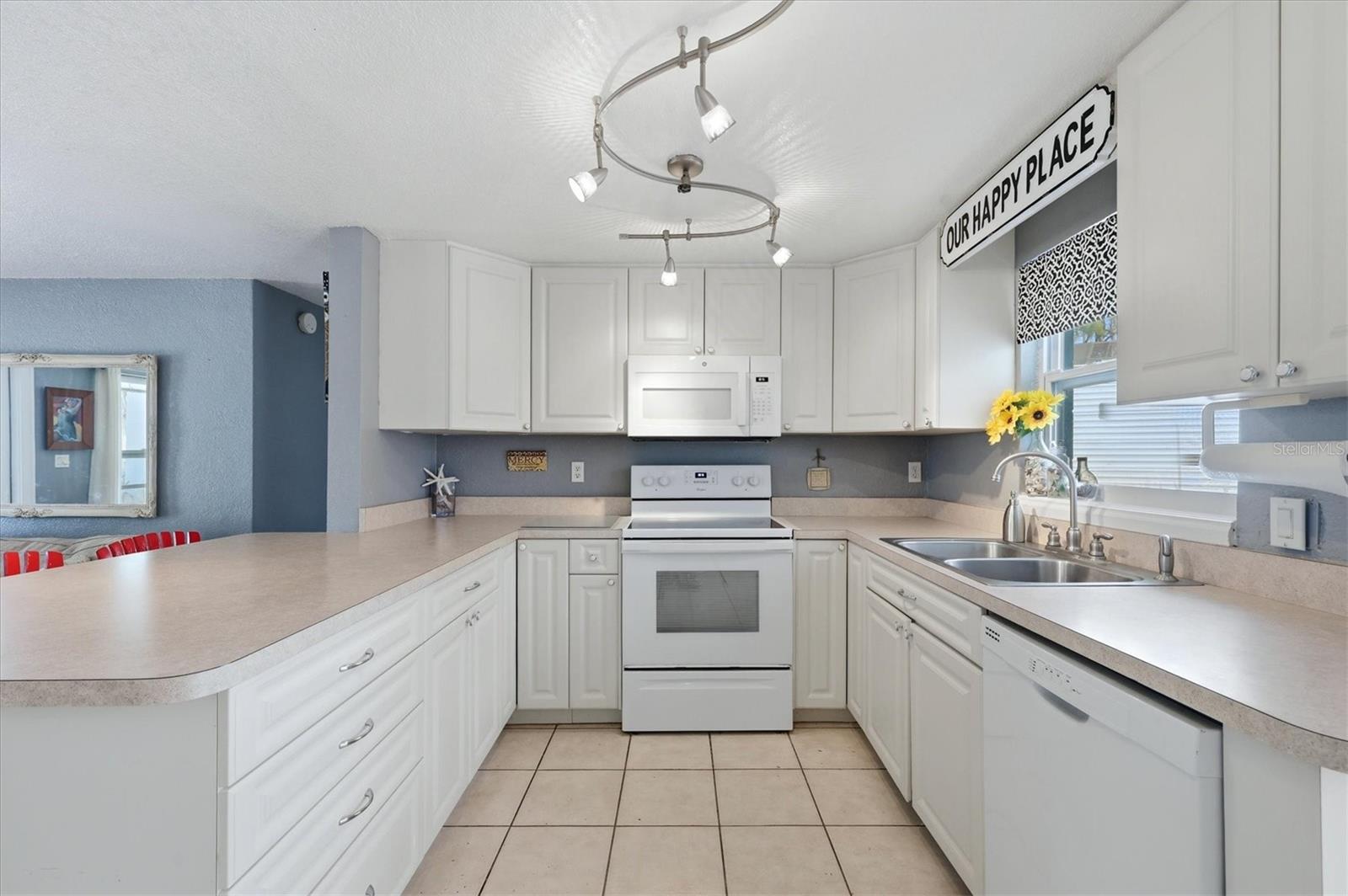 852 6th, Englewood, FL 34223