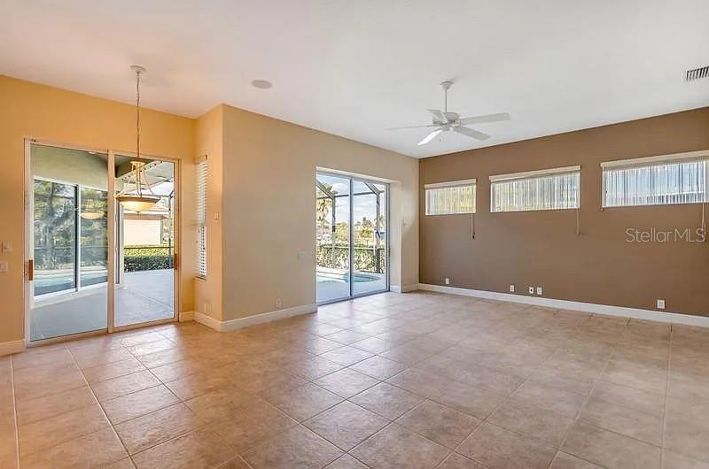 1704 Amberwynd, Palmetto, FL 34221