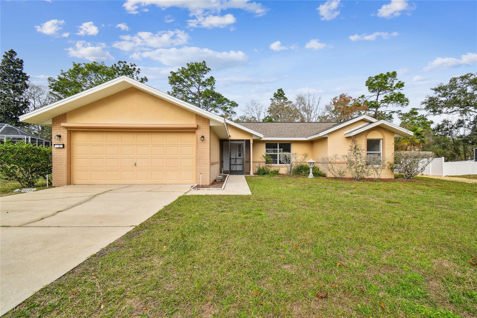 11 Carnation, Homosassa, FL 34446