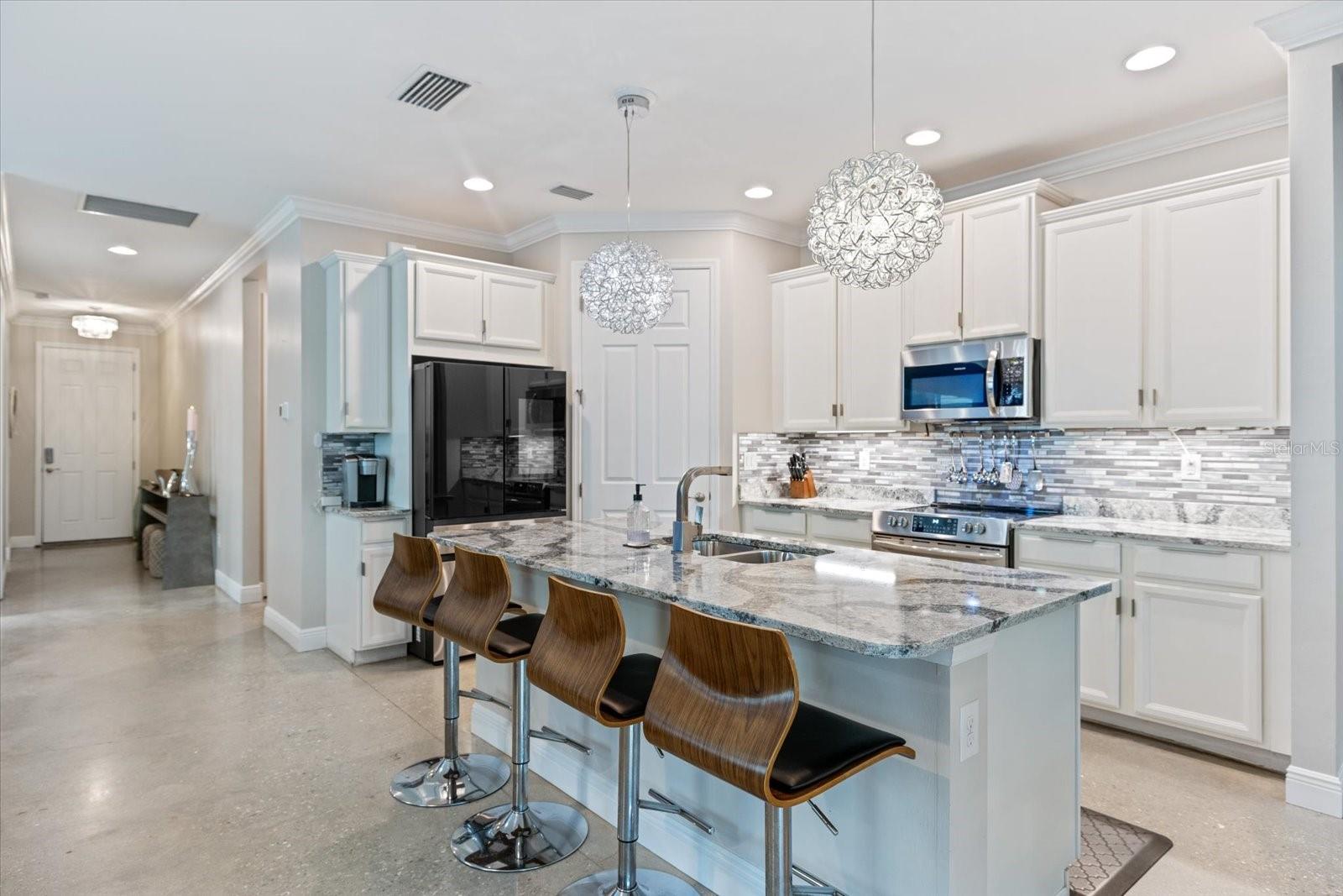 191 Maraviya, North Venice, FL 34275