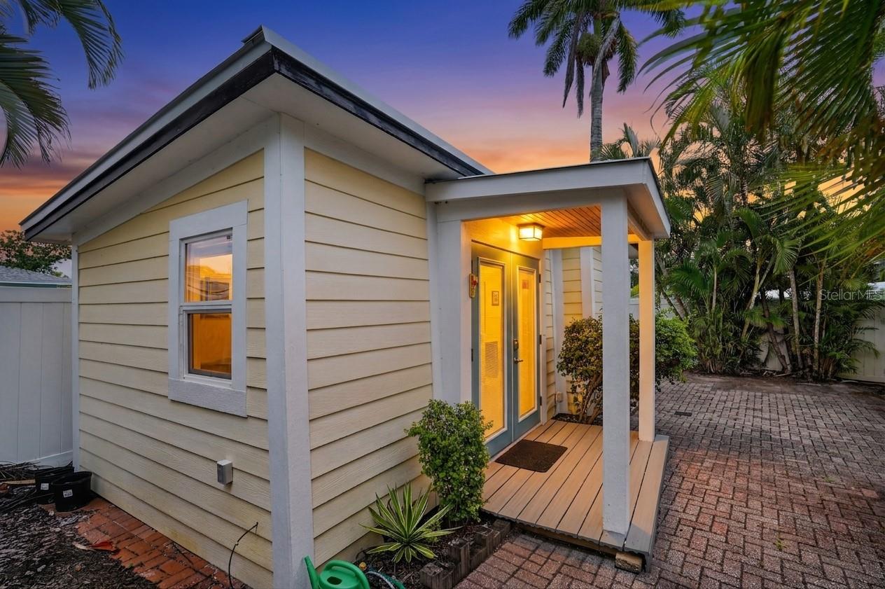 2403 Vermont, Bradenton, FL 34208