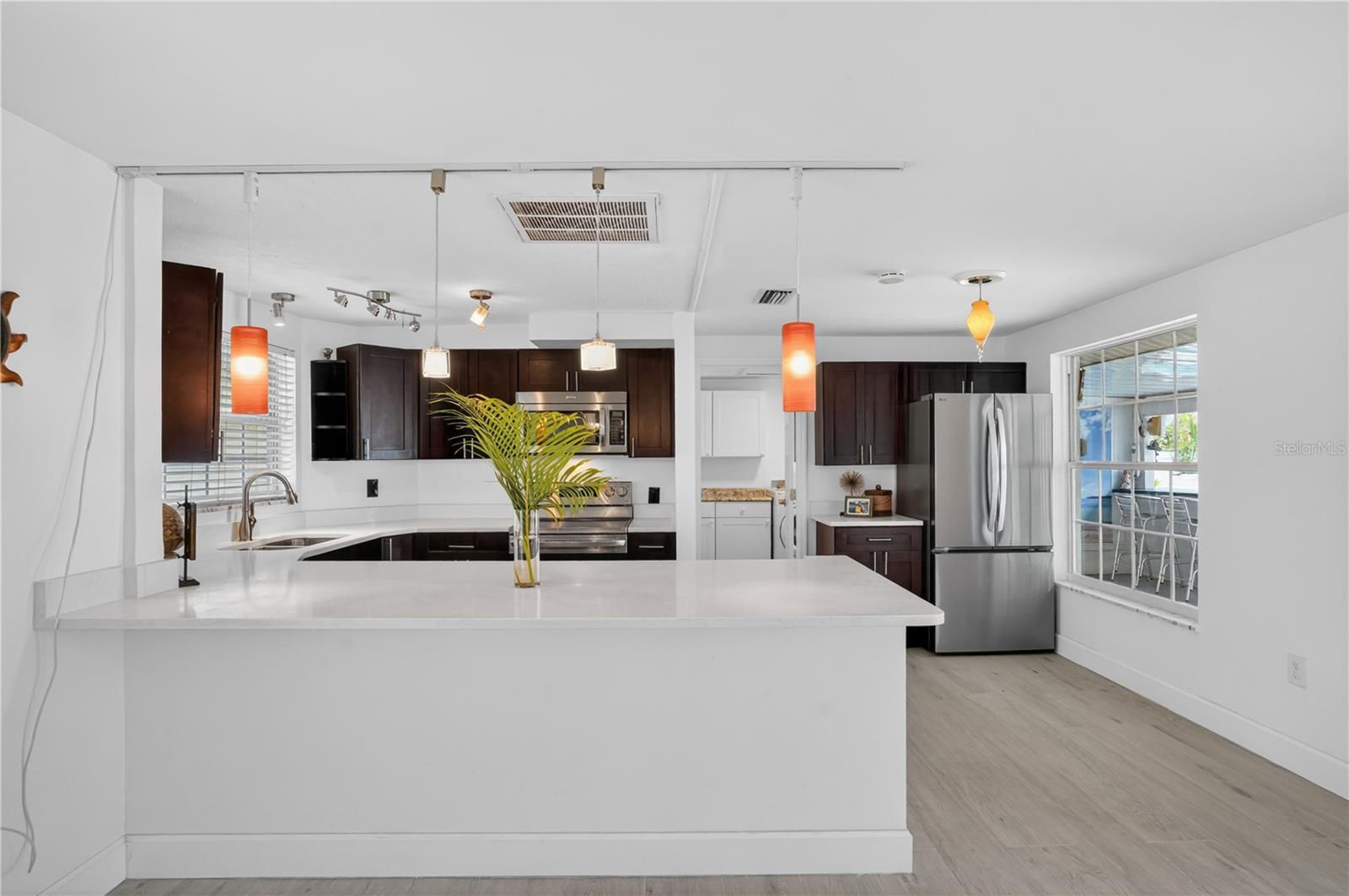 2403 Vermont, Bradenton, FL 34208
