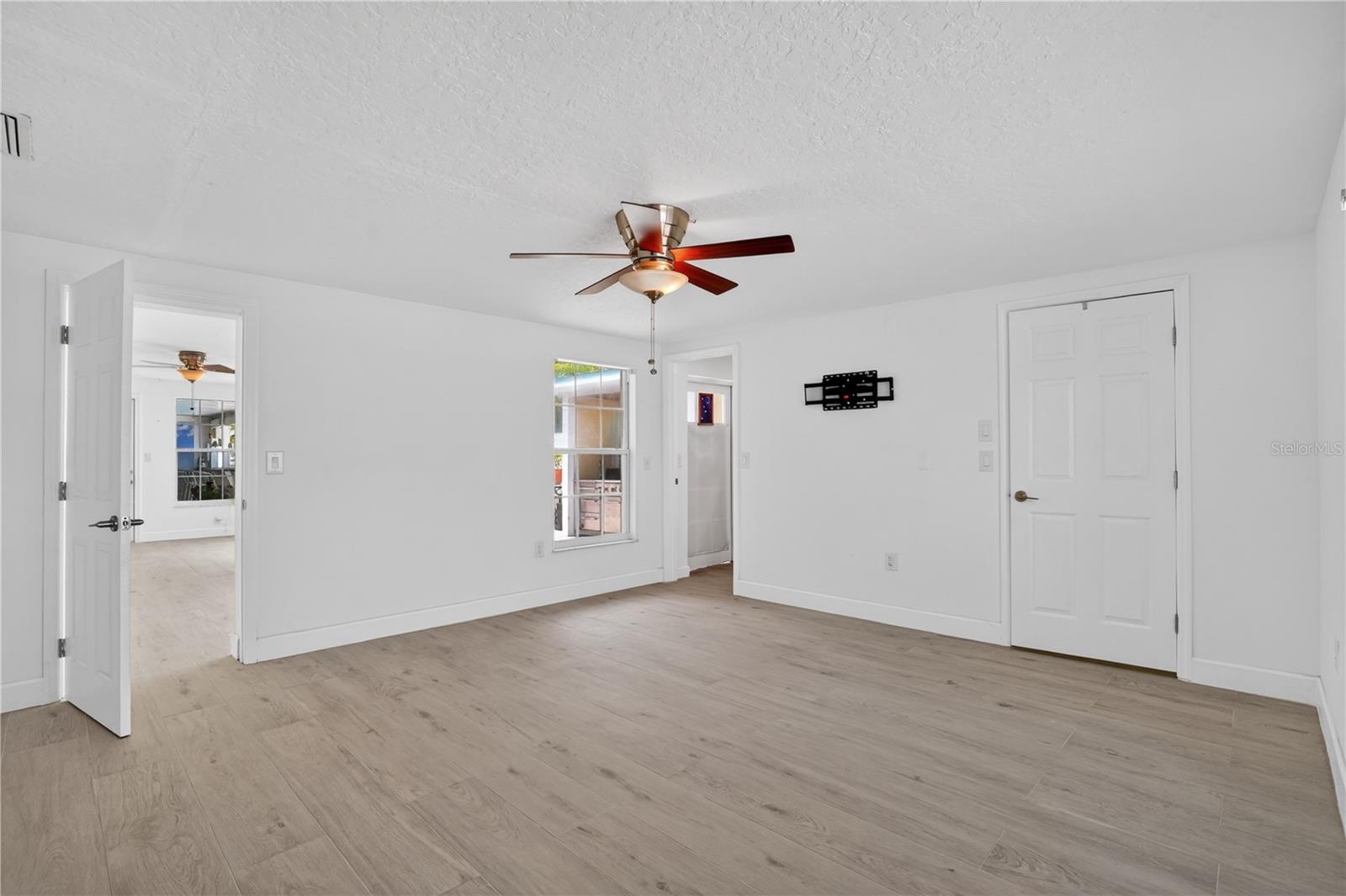 2403 Vermont, Bradenton, FL 34208