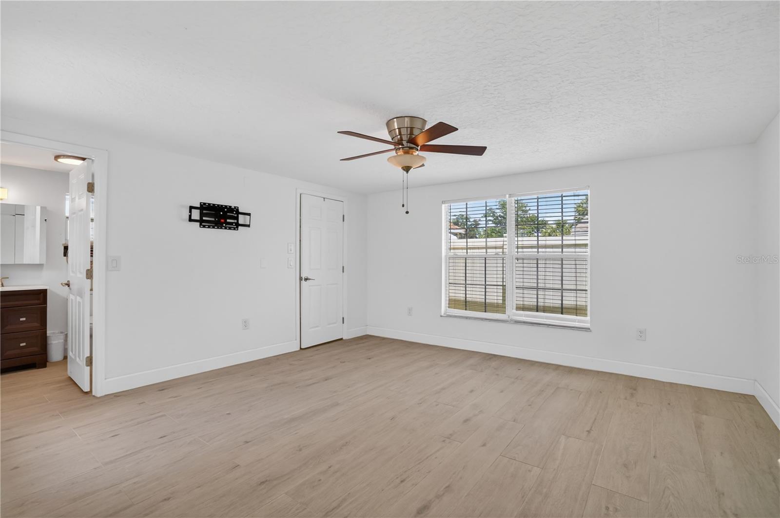 2403 Vermont, Bradenton, FL 34208