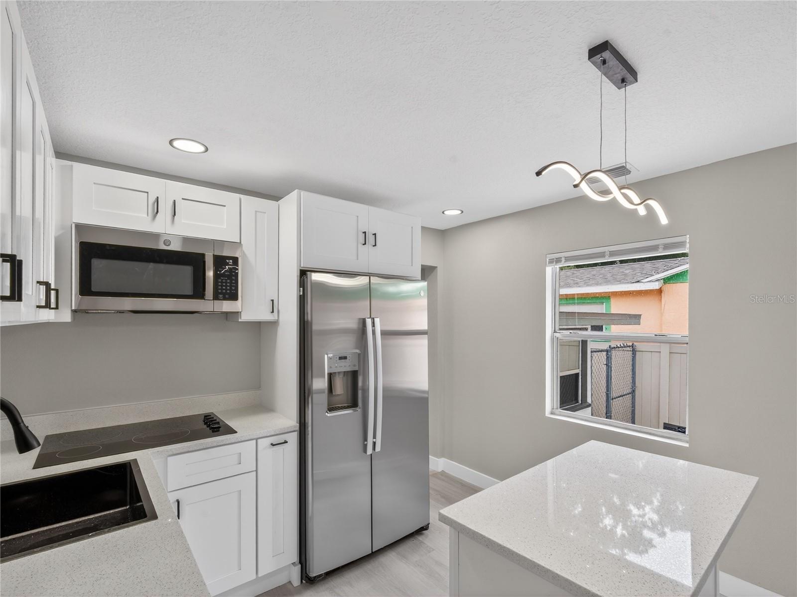 1900 25th, St Petersburg, FL 33712