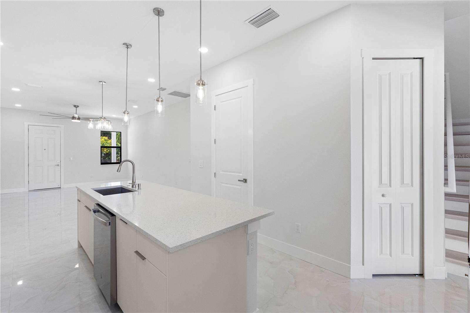 7015 Central Unit Unit C, Tampa, FL 33604