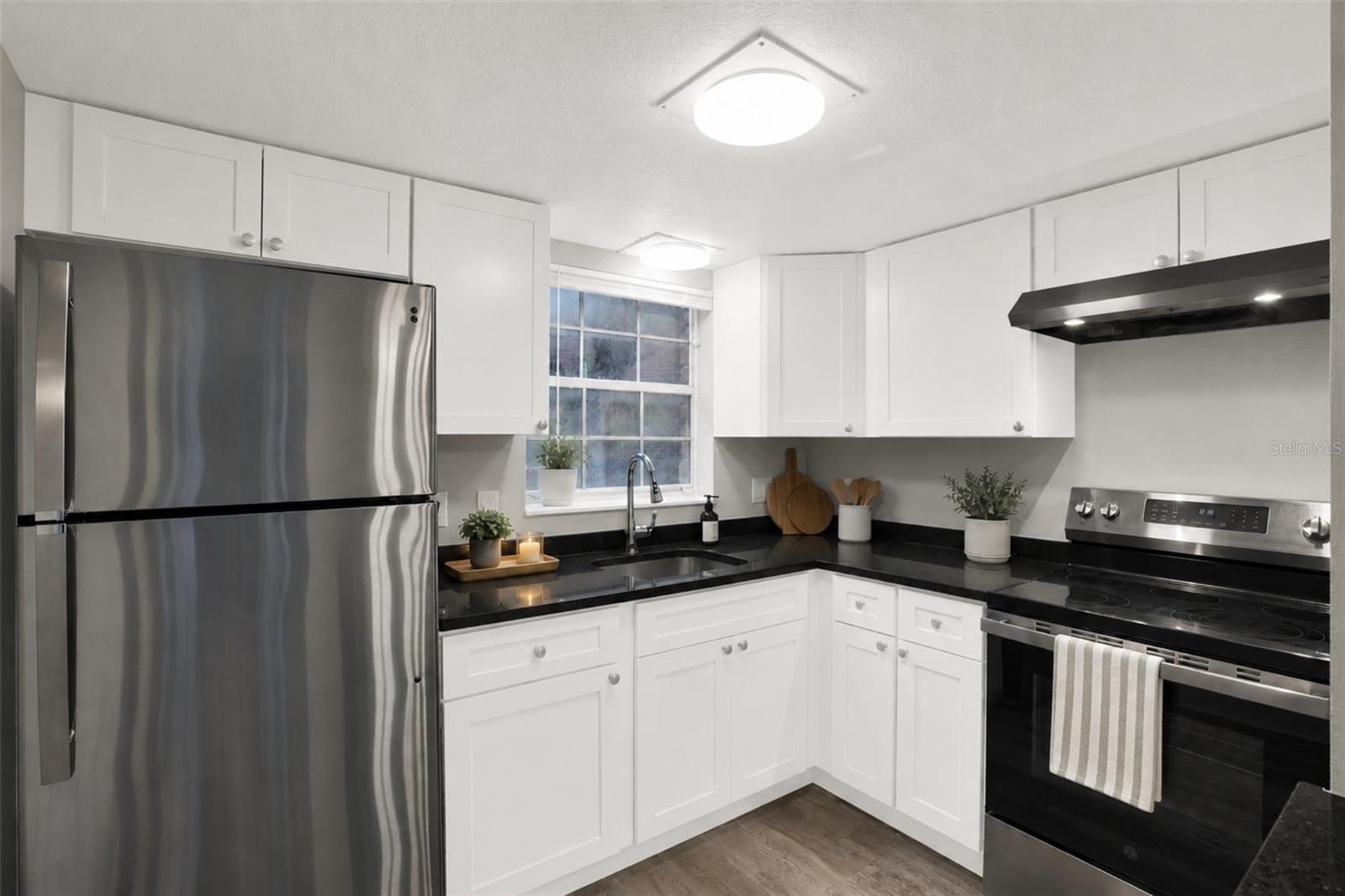 8345 13th Unit B, St Petersburg, FL 33702