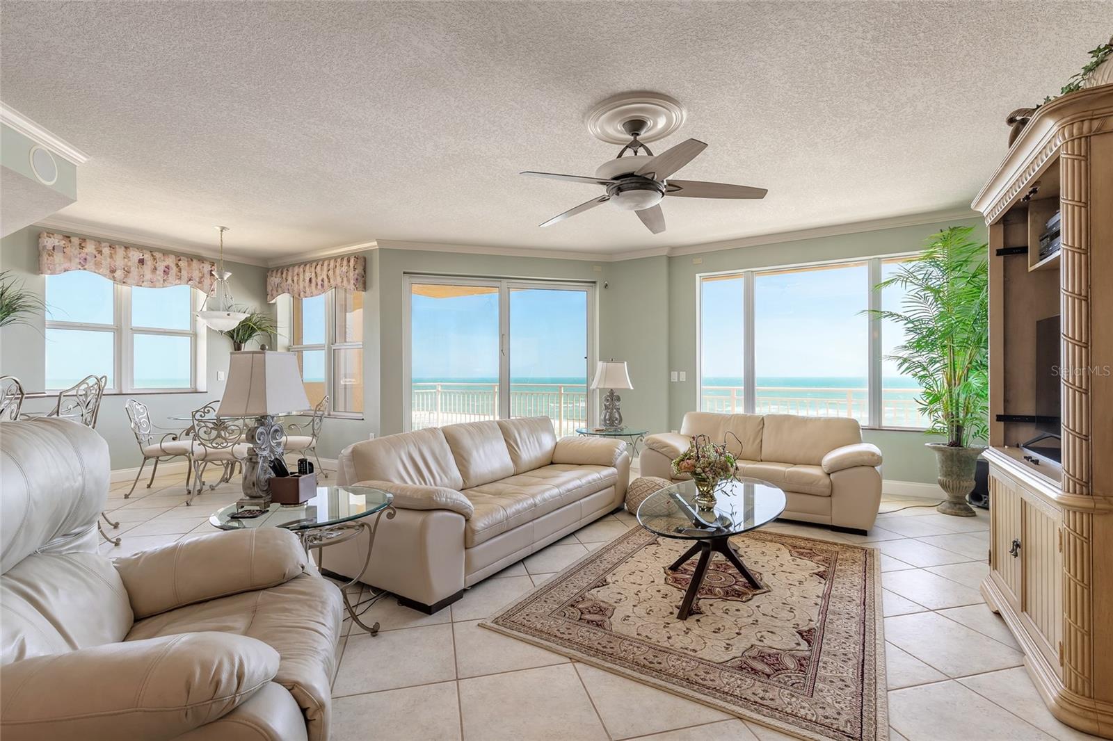 2300 Atlantic Unit 301, Daytona Beach, FL 32118
