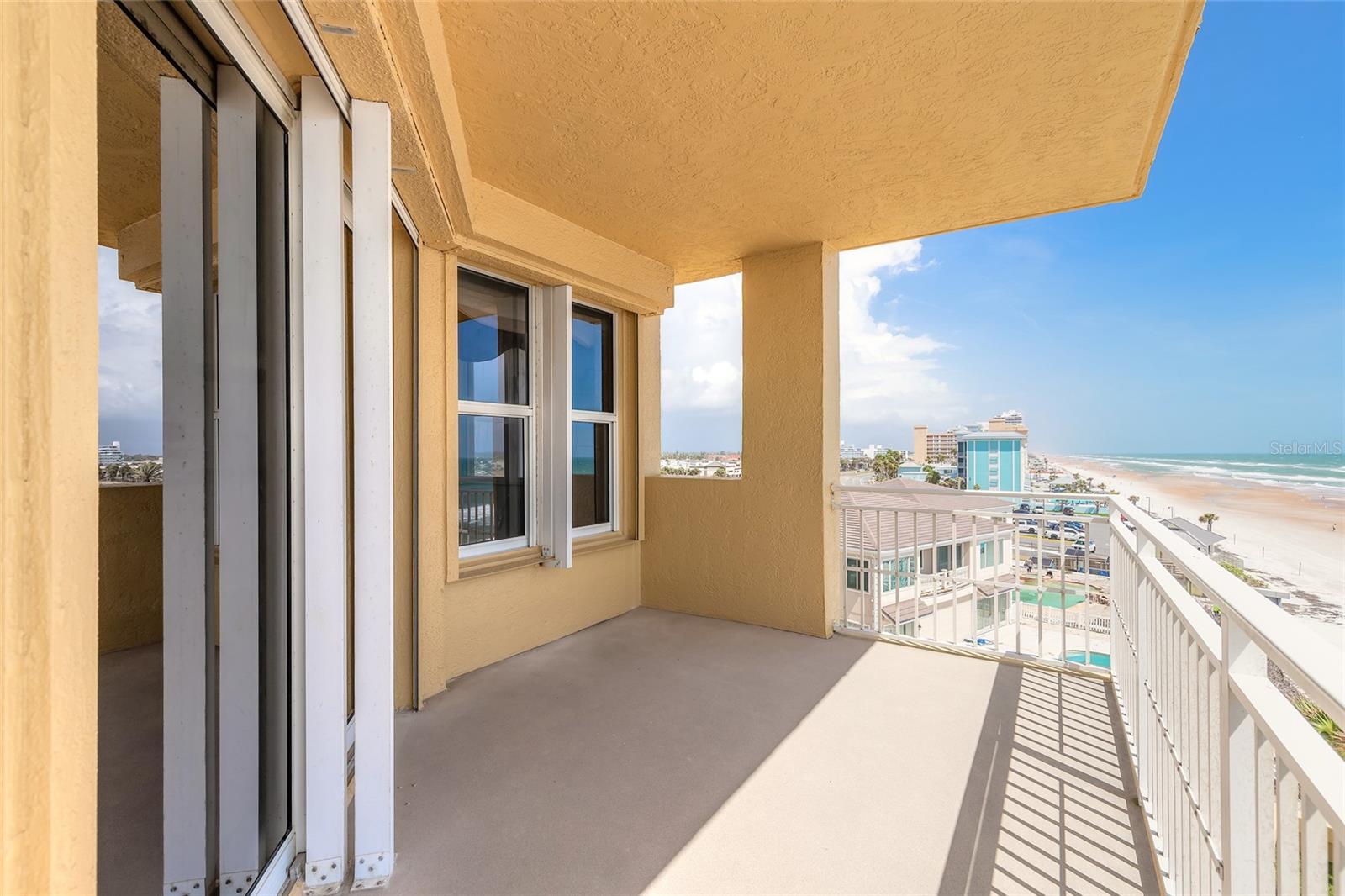 2300 Atlantic Unit 301, Daytona Beach, FL 32118