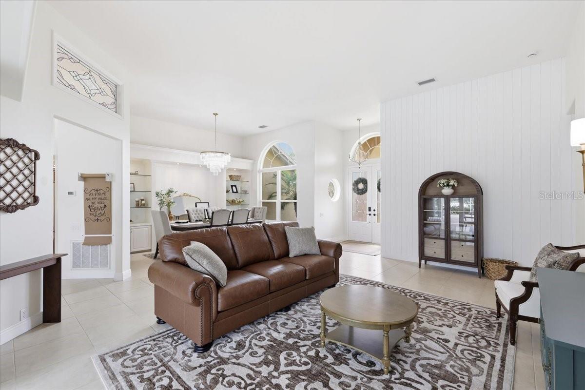 9161 Southern Comfort, Weeki Wachee, FL 34613