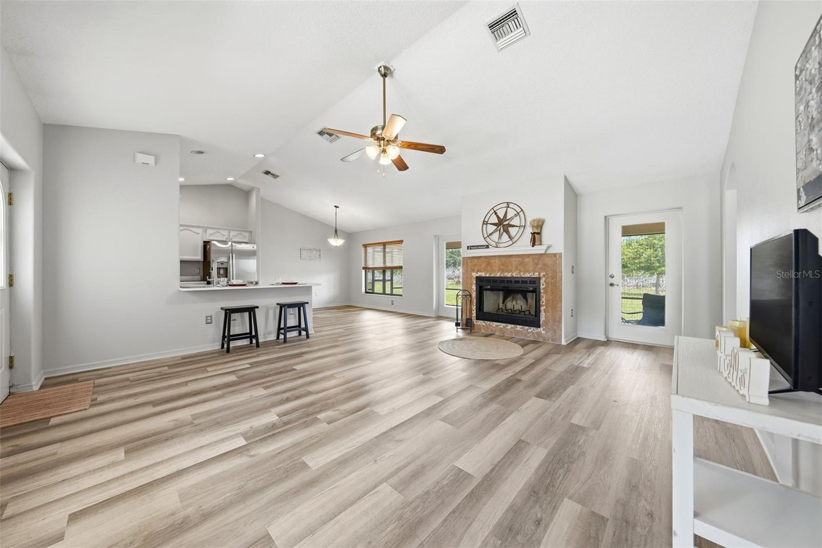 14433 Lake Yale, Umatilla, FL 32784
