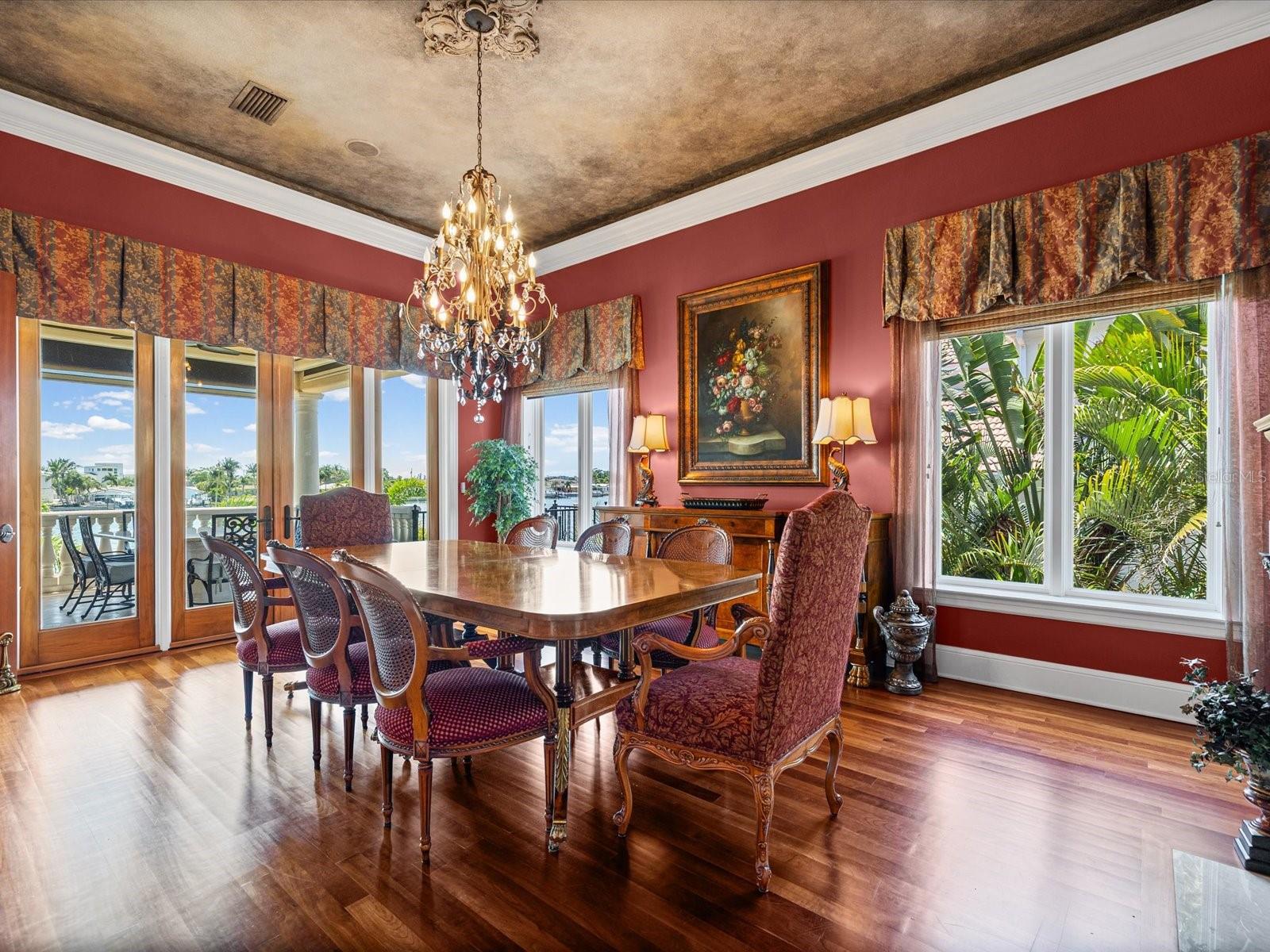 6224 Pasadena Point, Gulfport, FL 33707