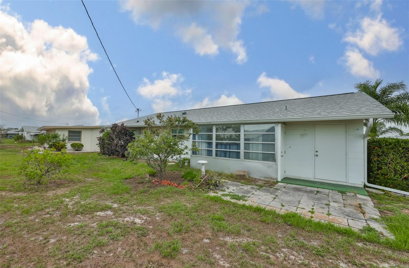 1216 Valley Forge, Sun City Center, FL 33573
