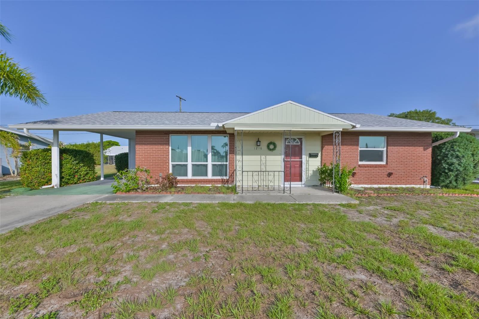 1216 Valley Forge, Sun City Center, FL 33573