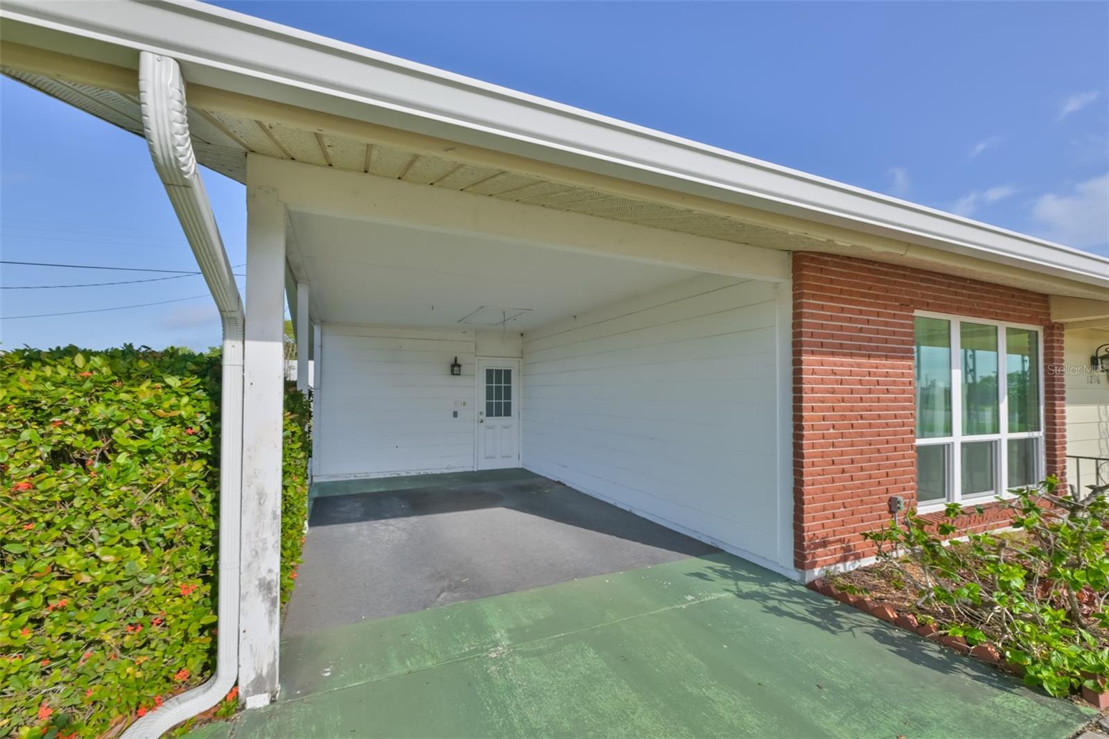 1216 Valley Forge, Sun City Center, FL 33573